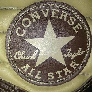 Converse Chuck Taylor Allstar Leather Kicks
